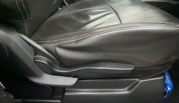 2020 Maruti XL6 ALPHA AT, Petrol, Automatic, 60,614 km, Driver Side Adjustment Panel