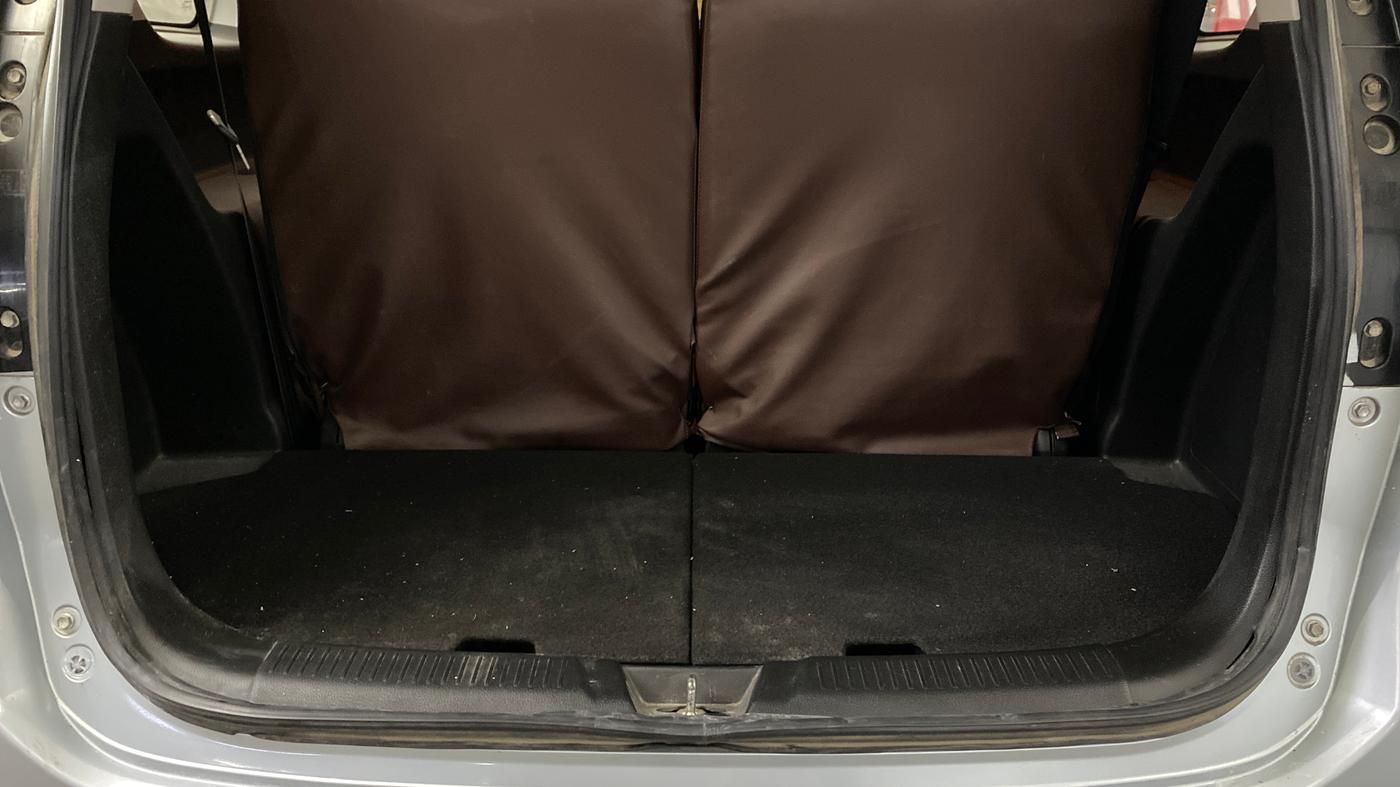 2022 Maruti XL6 ZETA AT, Petrol, Automatic, 58,051 km, Boot Inside