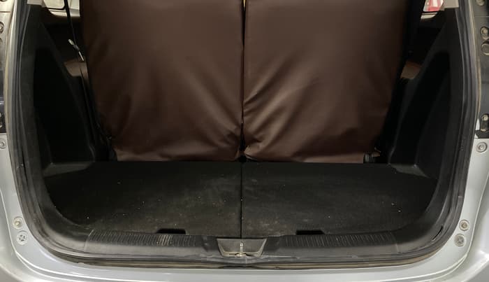 2022 Maruti XL6 ZETA AT, Petrol, Automatic, 58,051 km, Boot Inside