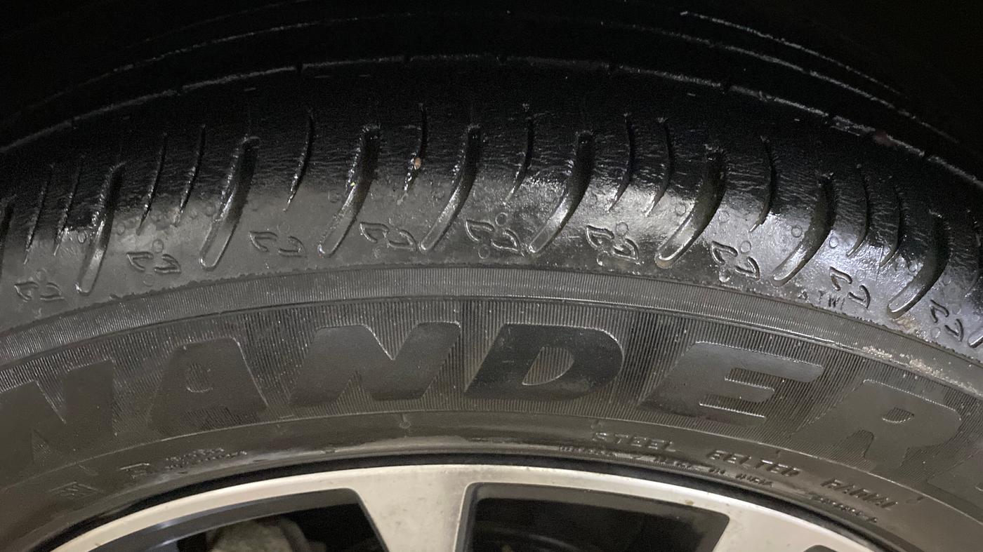 2022 Maruti XL6 ZETA AT, Petrol, Automatic, 58,051 km, Left Front Tyre Tread