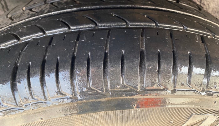 2013 Ford Figo EXI 1.4 DIESEL, Diesel, Manual, 81,857 km, Right Rear Tyre Tread