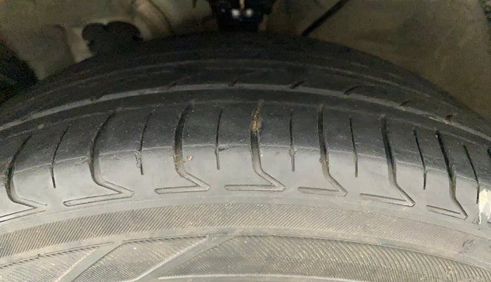 2018 Hyundai Creta SX AT 1.6 PETROL, Petrol, Automatic, 68,036 km, Left Front Tyre Tread