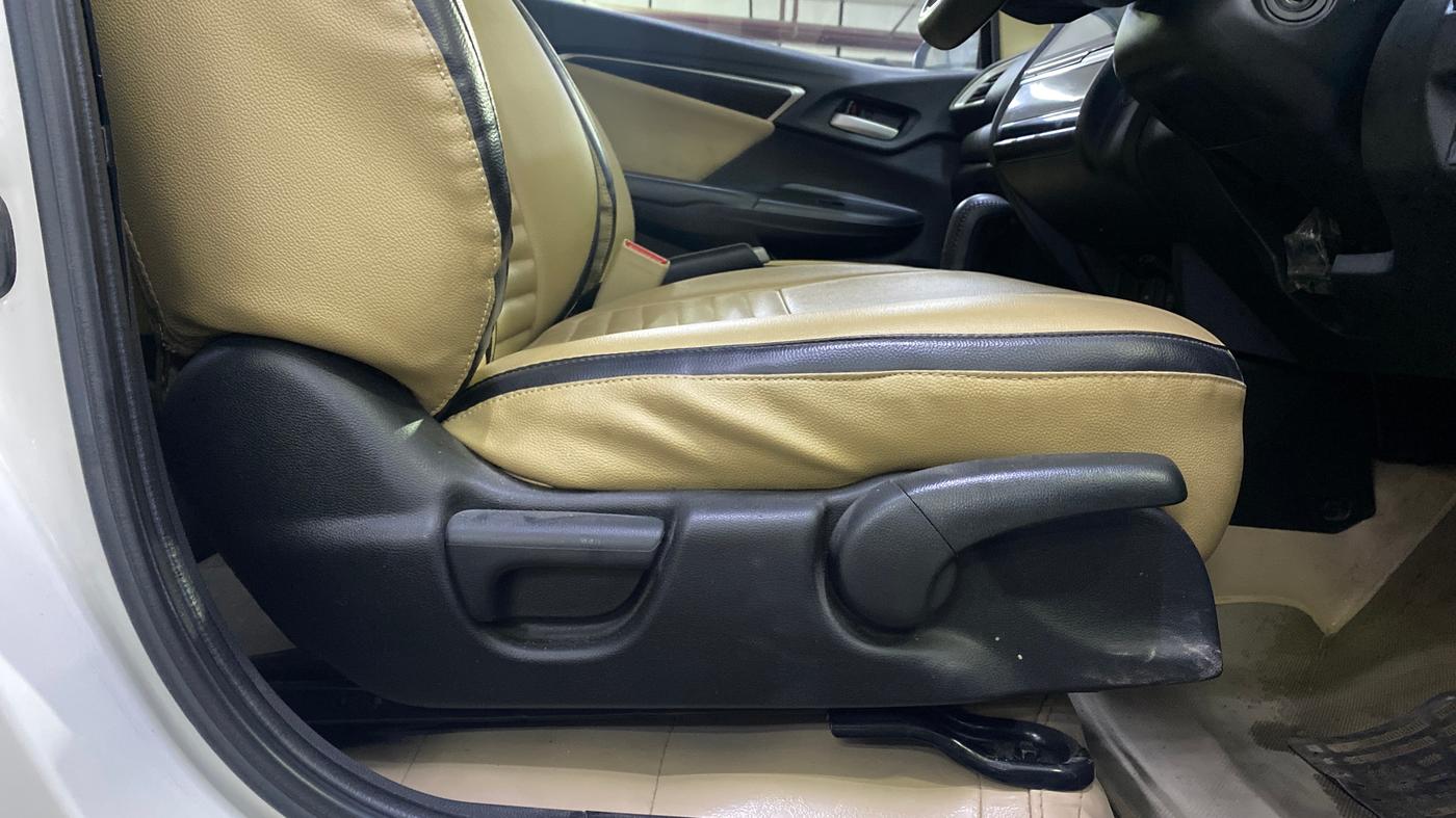 2017 Honda Jazz 1.2L I-VTEC V AT, Petrol, Automatic, 48,783 km, Driver Side Adjustment Panel