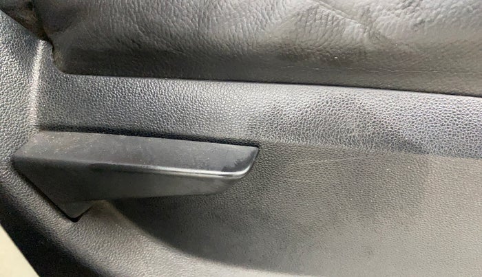 2016 Mahindra Kuv100 K4 D 6 STR, Diesel, Manual, 91,645 km, Driver Side Adjustment Panel