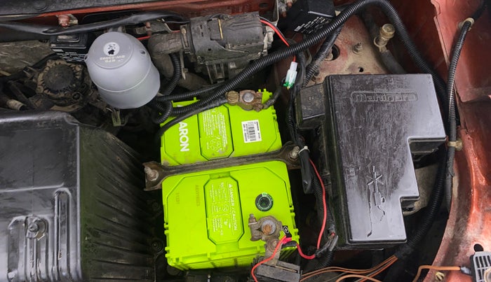 2016 Mahindra Kuv100 K4 D 6 STR, Diesel, Manual, 91,645 km, Engine View - Left