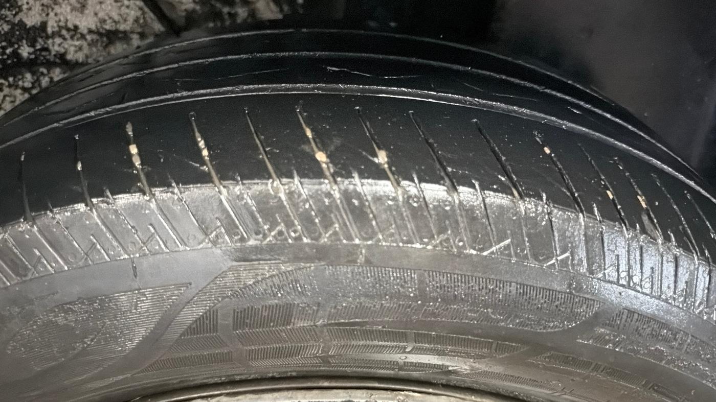 2024 Tata PUNCH ADVENTURE RHYTHM CNG MT, CNG, Manual, 50,048 km, Left Rear Tyre Tread