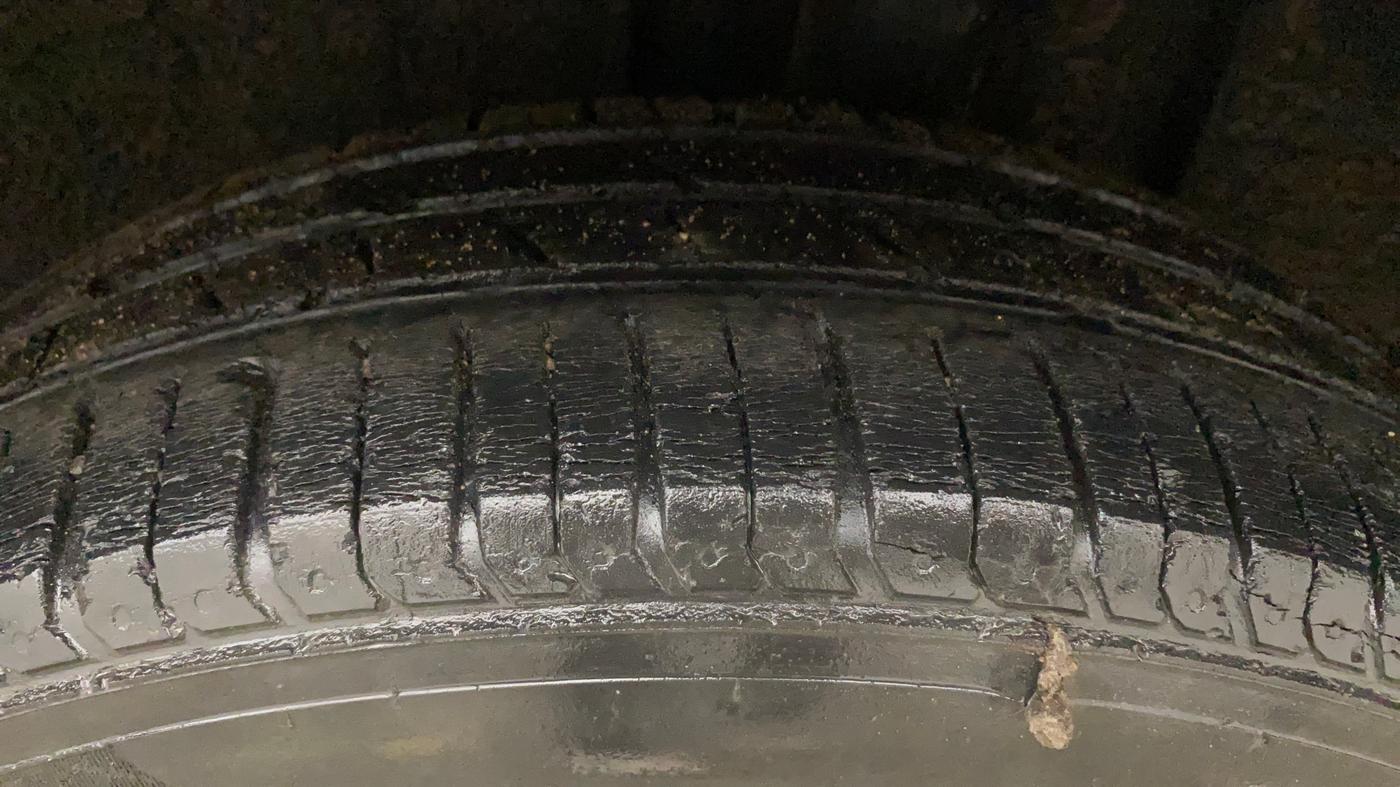 2019 Renault TRIBER RXZ, Petrol, Manual, 51,651 km, Left Rear Tyre Tread