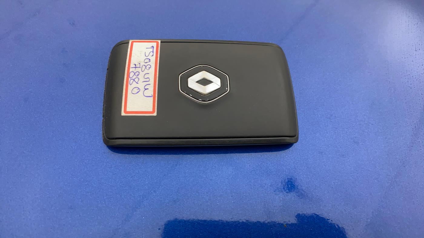 2019 Renault TRIBER RXZ, Petrol, Manual, 51,651 km, Key Close Up