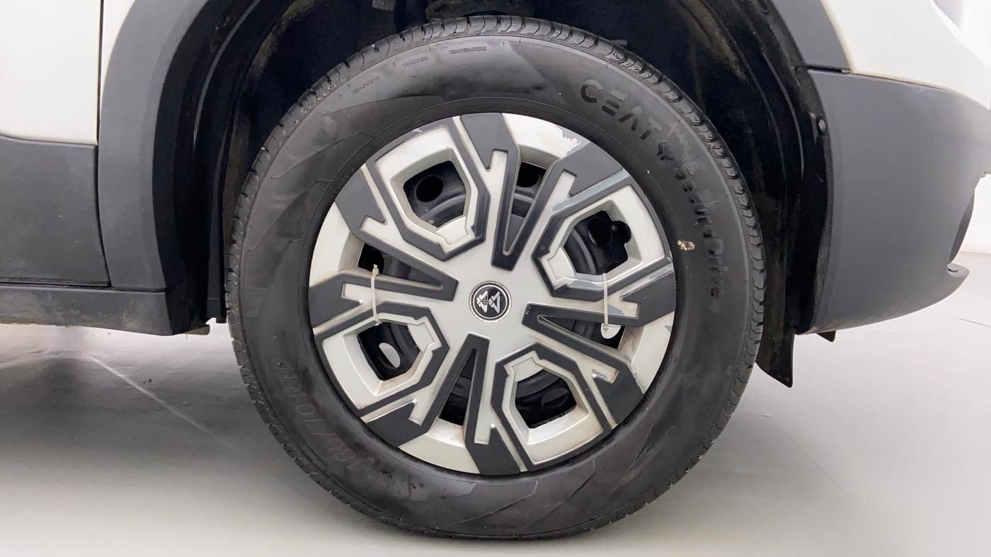 2022 Tata PUNCH PURE MT, Petrol, Manual, 1,889 km, Right Front Wheel