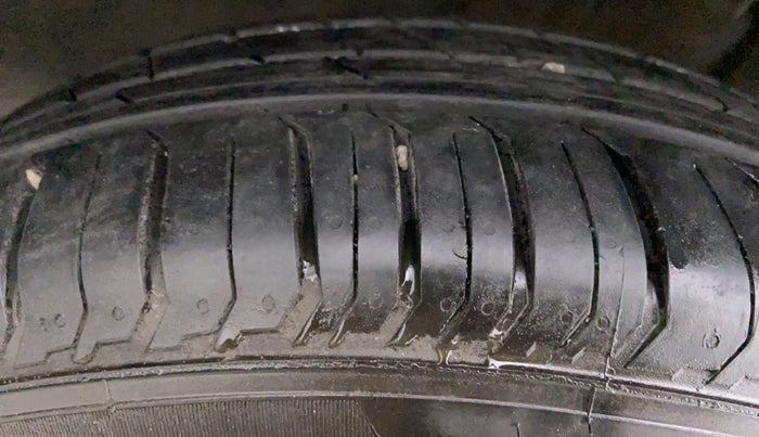 2022 Tata PUNCH PURE MT, Petrol, Manual, 1,889 km, Right Front Tyre Tread