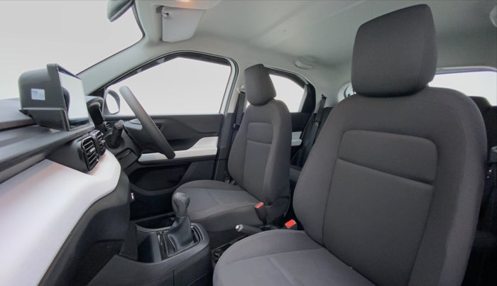 2022 Tata PUNCH PURE MT, Petrol, Manual, 1,889 km, Right Side Front Door Cabin