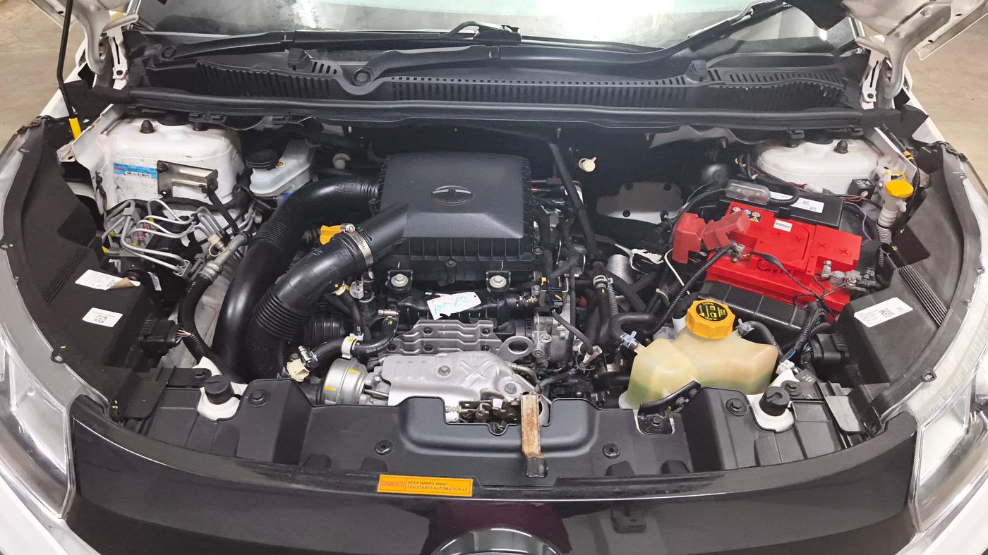 2023 Tata NEXON XE PETROL, Petrol, Manual, 34,899 km, Engine View