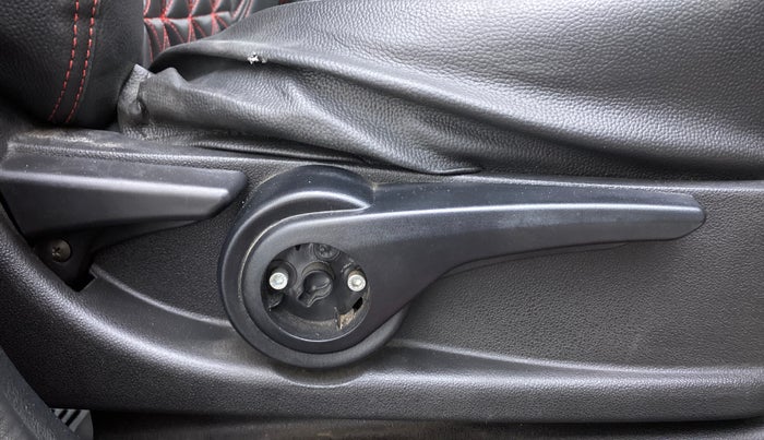 2019 Tata Tiago XZ PETROL, Petrol, Manual, 21,478 km, Driver Side Adjustment Panel