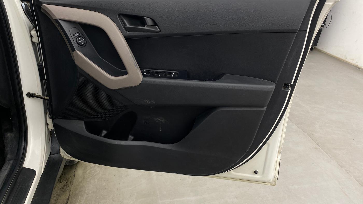 2017 Hyundai Creta E PLUS 1.6 PETROL, Petrol, Manual, 89,062 km, Driver Side Door Panels Control