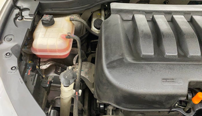 2022 Mahindra XUV700 AX 5 P AT 5 STR, Petrol, Automatic, 28,300 km, Engine View - Right