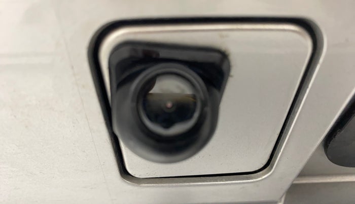 2022 Mahindra XUV700 AX 5 P AT 5 STR, Petrol, Automatic, 28,300 km, Parking Camera