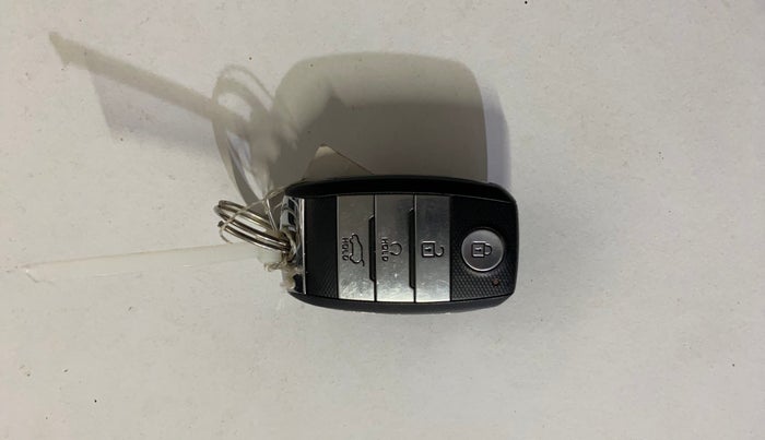 2022 KIA SELTOS HTK PLUS 1.5 IMT, Petrol, Manual, 34,293 km, Key Close Up