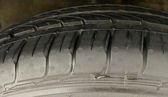 2022 Hyundai AURA S 1.2 CNG, CNG, Manual, 19,113 km, Right Rear Tyre Tread