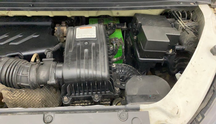 2018 Mahindra MARAZZO M6 7 STR, Diesel, Manual, 58,406 km, Engine View - Left