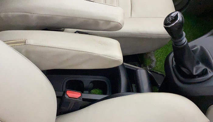2018 Mahindra MARAZZO M6 7 STR, Diesel, Manual, 58,406 km, Gear Lever