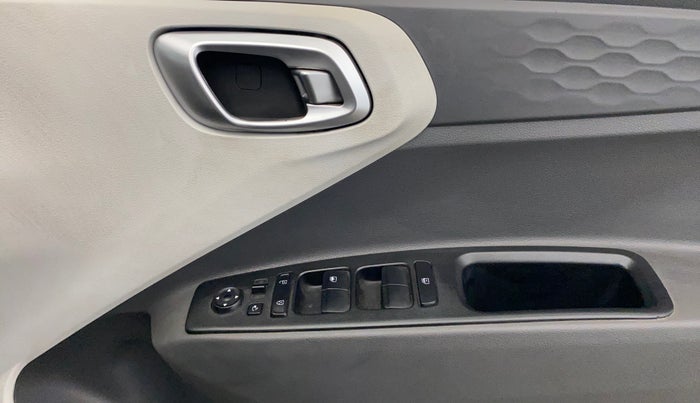 2020 Hyundai GRAND I10 NIOS SPORTZ AMT 1.2 KAPPA VTVT, Petrol, Automatic, 54,982 km, Driver Side Door Panels Control