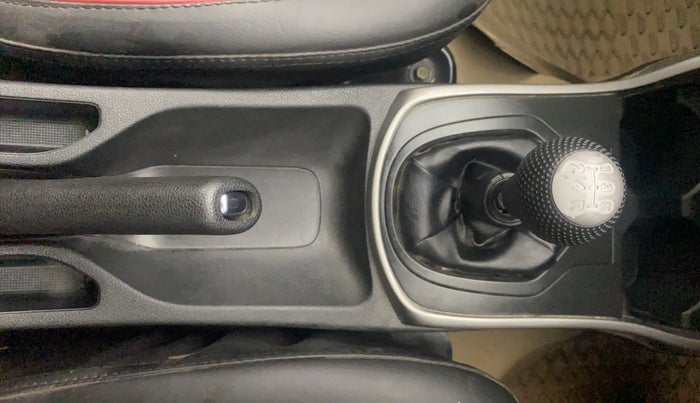 2016 Honda City 1.5L I-VTEC V MT, Petrol, Manual, 57,537 km, Gear Lever