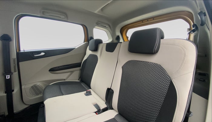 2020 Renault TRIBER RXZ AT, Petrol, Automatic, 8,050 km, Right Side Door Cabin View
