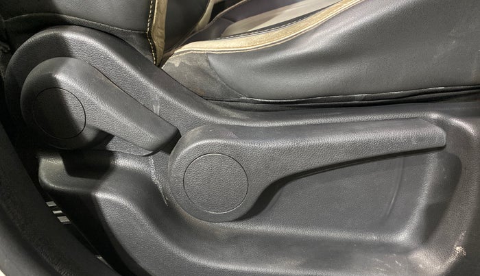 2018 Renault Captur PLATINE DIESEL , Diesel, Manual, 67,058 km, Driver Side Adjustment Panel