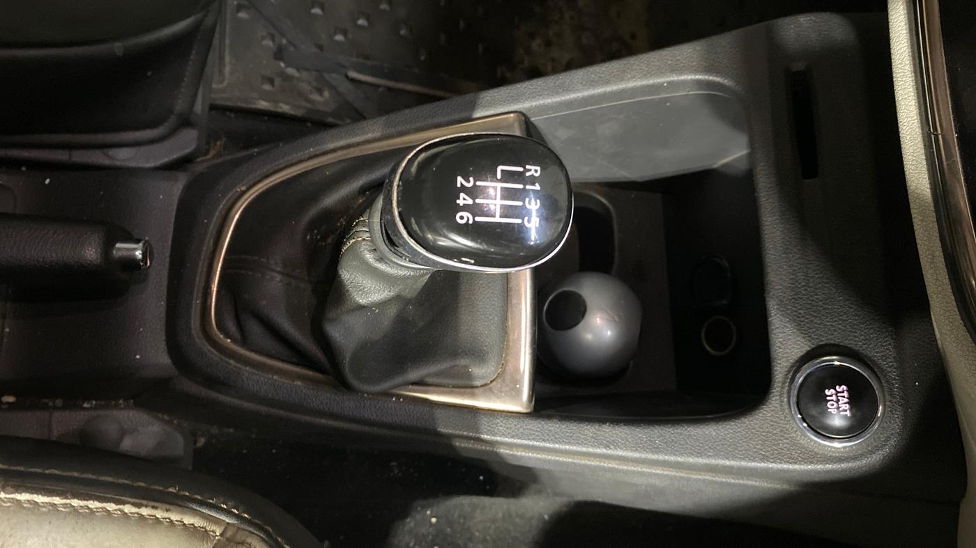 2018 Renault Captur PLATINE DIESEL , Diesel, Manual, 66,882 km, Gear Lever
