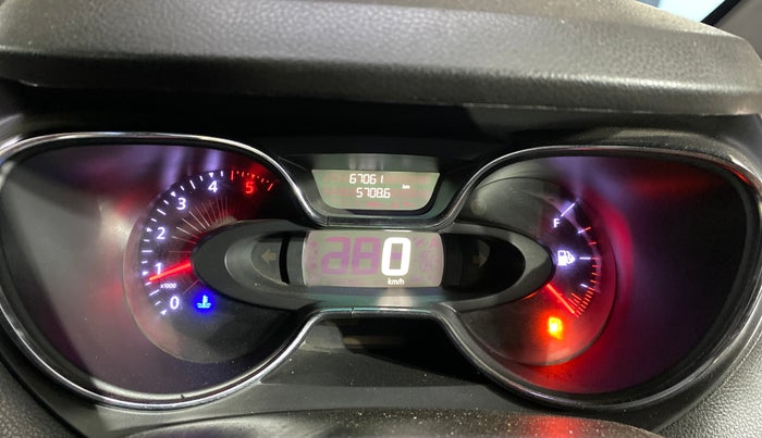 2018 Renault Captur PLATINE DIESEL , Diesel, Manual, 67,058 km, Odometer Image