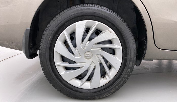 2018 Maruti Ertiga VXI SHVS, Petrol, Manual, 40,032 km, Right Rear Wheel