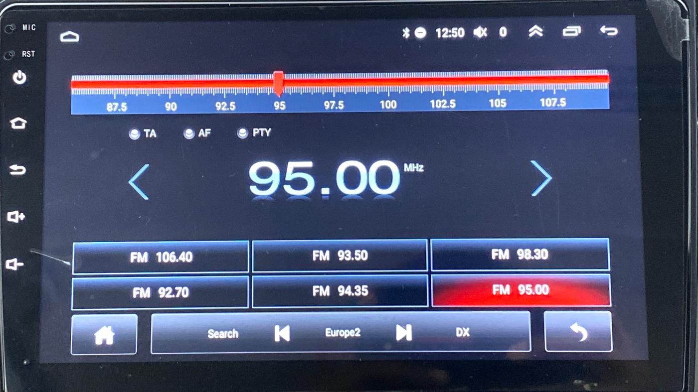 2018 Maruti Ertiga VXI SHVS, Petrol, Manual, 40,032 km, Touchscreen Infotainment System