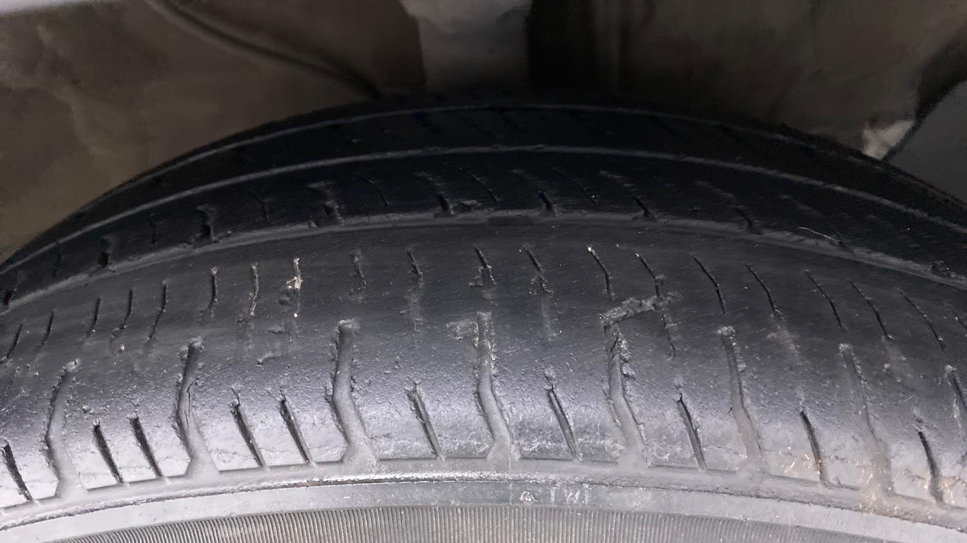 2016 Hyundai Creta 1.6 SX CRDI, Diesel, Manual, 96,692 km, Right Front Tyre Tread