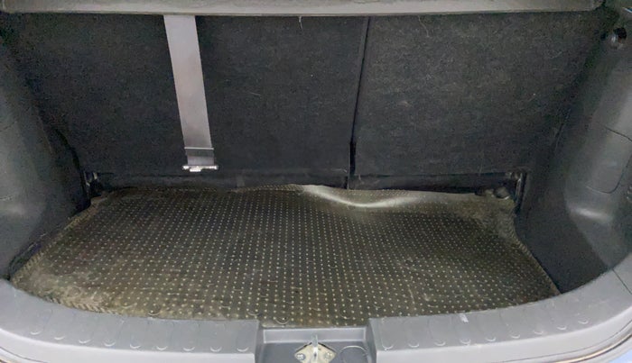 2013 Maruti Ritz ZXI, Petrol, Manual, 28,501 km, Boot Inside