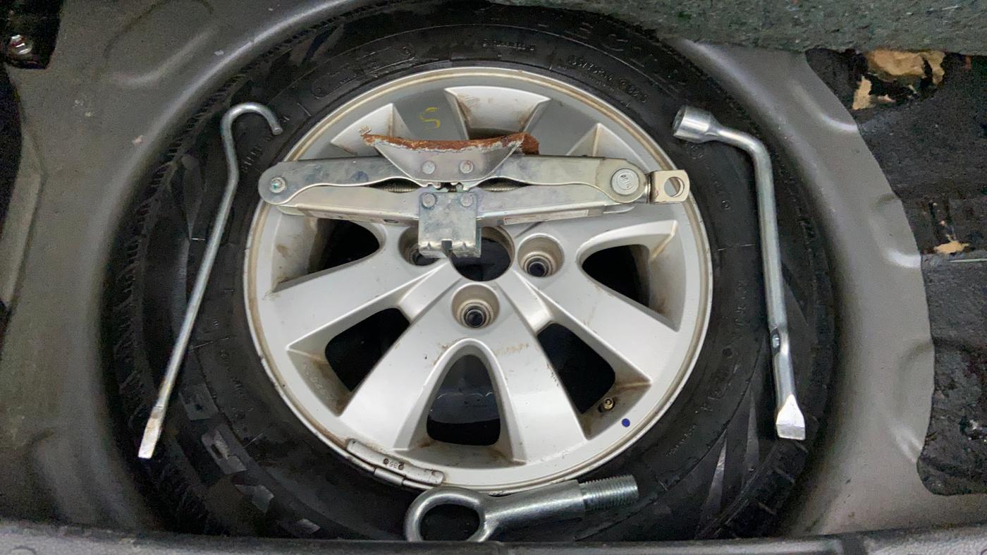 2013 Maruti Ritz ZXI, Petrol, Manual, 28,501 km, Spare Tyre