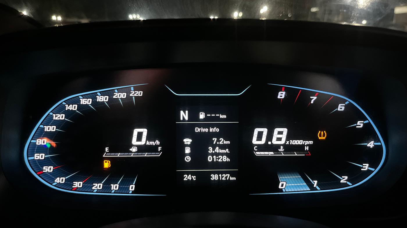 2021 Hyundai NEW I20  ASTA 1.0 TURBO IMT DUAL TONE, Petrol, Manual, 38,124 km, Odometer Image