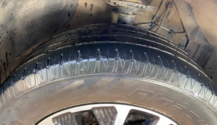 2020 Maruti Vitara Brezza ZXI PLUS AT SHVS, Petrol, Automatic, 68,952 km, Right Front Tyre Tread