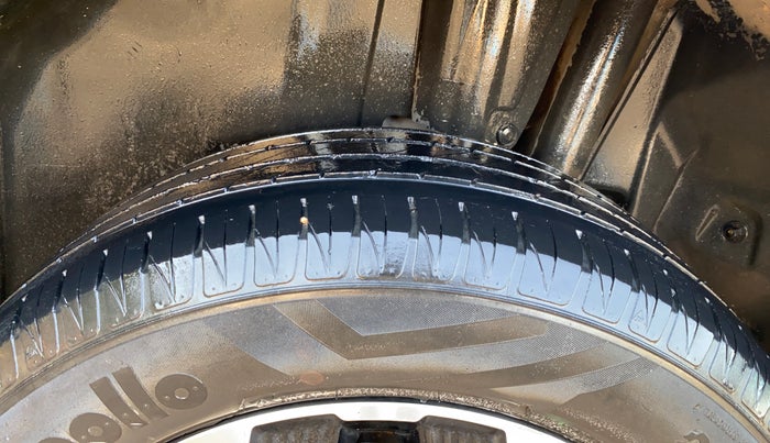 2020 Maruti Vitara Brezza ZXI PLUS AT SHVS, Petrol, Automatic, 68,952 km, Left Rear Tyre Tread