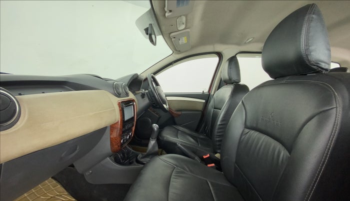 2014 Renault Duster RXL PETROL 104, Petrol, Manual, 54,913 km, Right Side Front Door Cabin