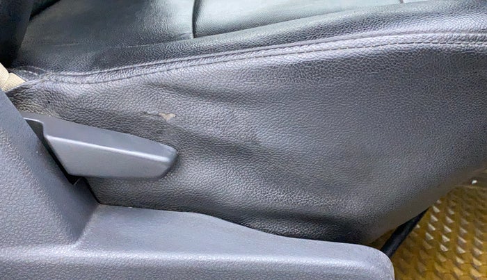 2014 Renault Duster RXL PETROL 104, Petrol, Manual, 54,913 km, Driver Side Adjustment Panel