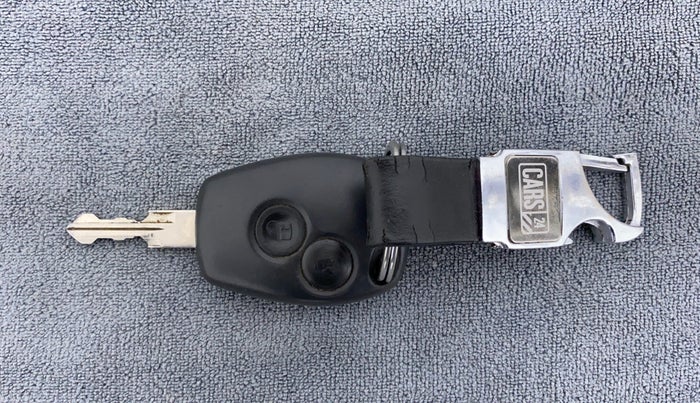 2014 Renault Duster RXL PETROL 104, Petrol, Manual, 54,913 km, Key Close Up