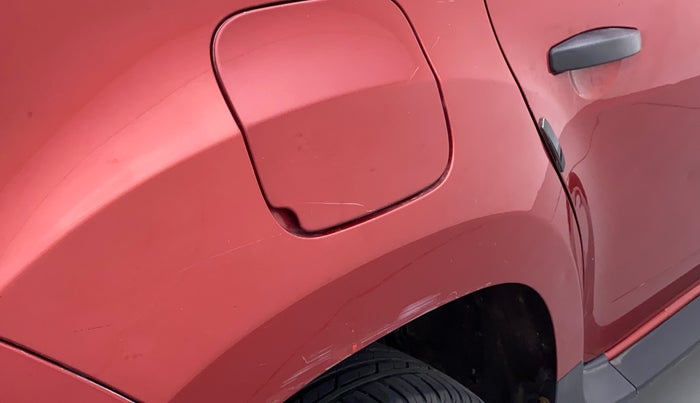 2014 Renault Duster RXL PETROL 104, Petrol, Manual, 54,913 km, Right quarter panel - Minor scratches