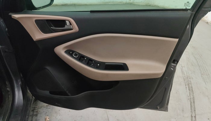 2016 Hyundai Elite i20 ASTA 1.2 (O), Petrol, Manual, 59,057 km, Driver Side Door Panels Control