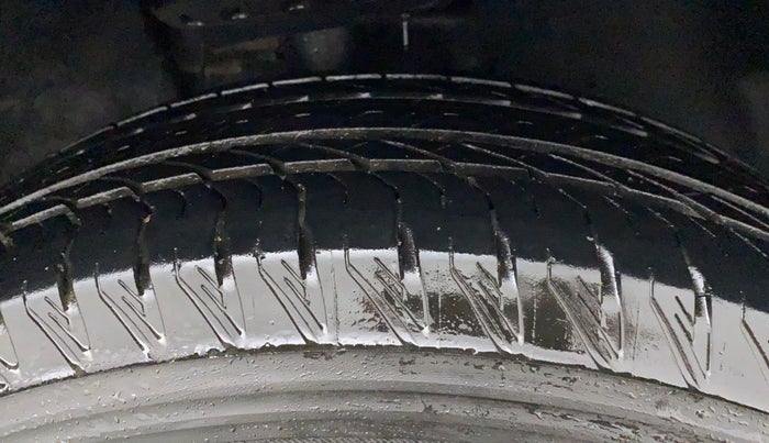 2023 Tata Safari XT, Diesel, Manual, 17,520 km, Right Front Tyre Tread