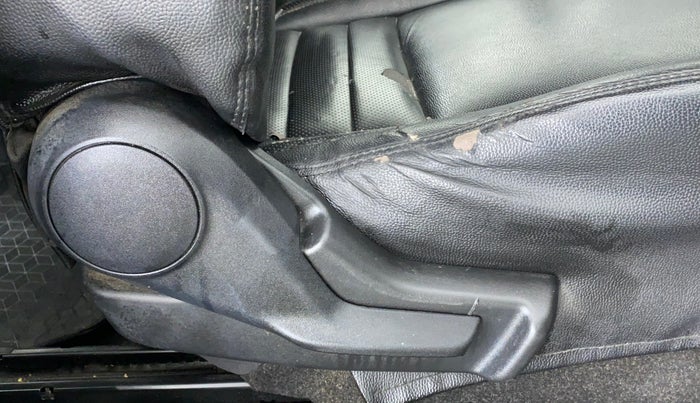 2020 Maruti Baleno DELTA PETROL 1.2, Petrol, Manual, 35,053 km, Driver Side Adjustment Panel