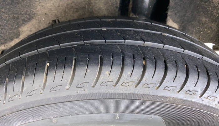 2020 Maruti Baleno DELTA PETROL 1.2, Petrol, Manual, 35,053 km, Left Rear Tyre Tread
