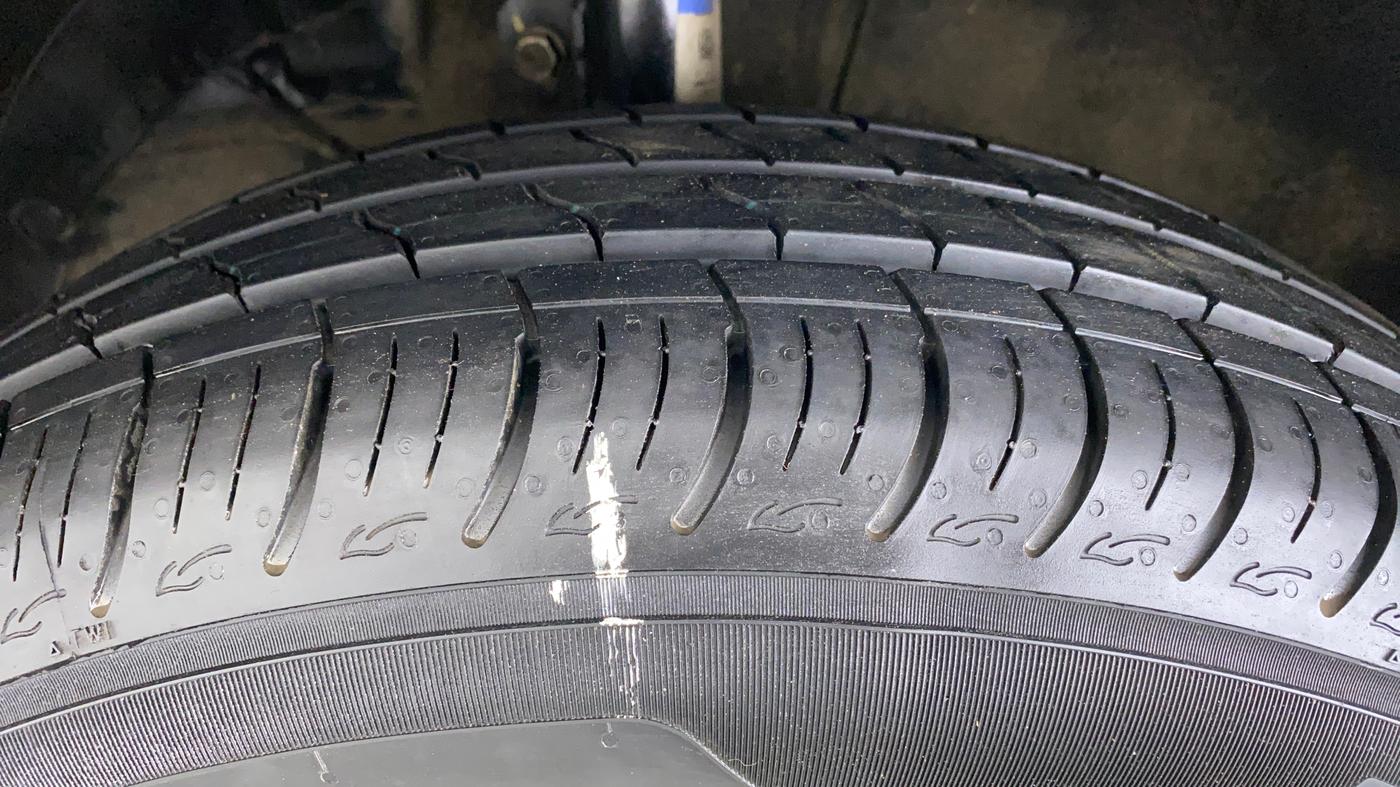 2020 Maruti Baleno DELTA PETROL 1.2, Petrol, Manual, 35,053 km, Left Front Tyre Tread