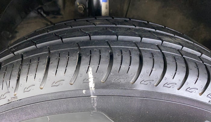 2020 Maruti Baleno DELTA PETROL 1.2, Petrol, Manual, 35,053 km, Left Front Tyre Tread