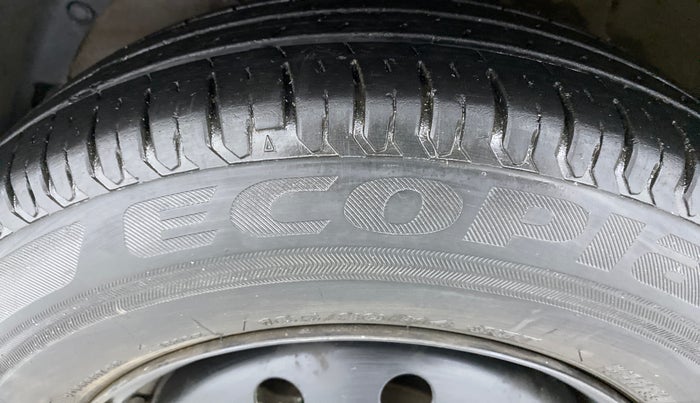 2018 Maruti Dzire VXI, Petrol, Manual, 25,471 km, Left Front Tyre Tread