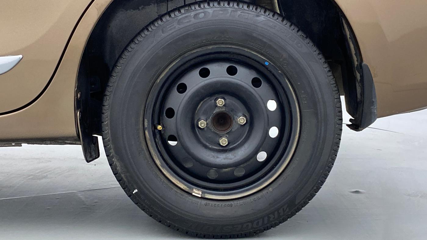 2018 Maruti Dzire VXI, Petrol, Manual, 25,471 km, Left Rear Wheel